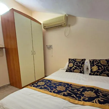 Family Elit1 Apartman Napospart