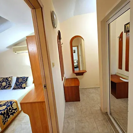 Family Elit1 Apartman *